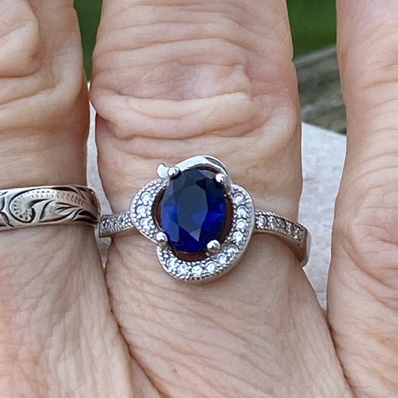 Simulated sapphire sterling silver ring with zircon accents size 8 - Picture 8 of 13